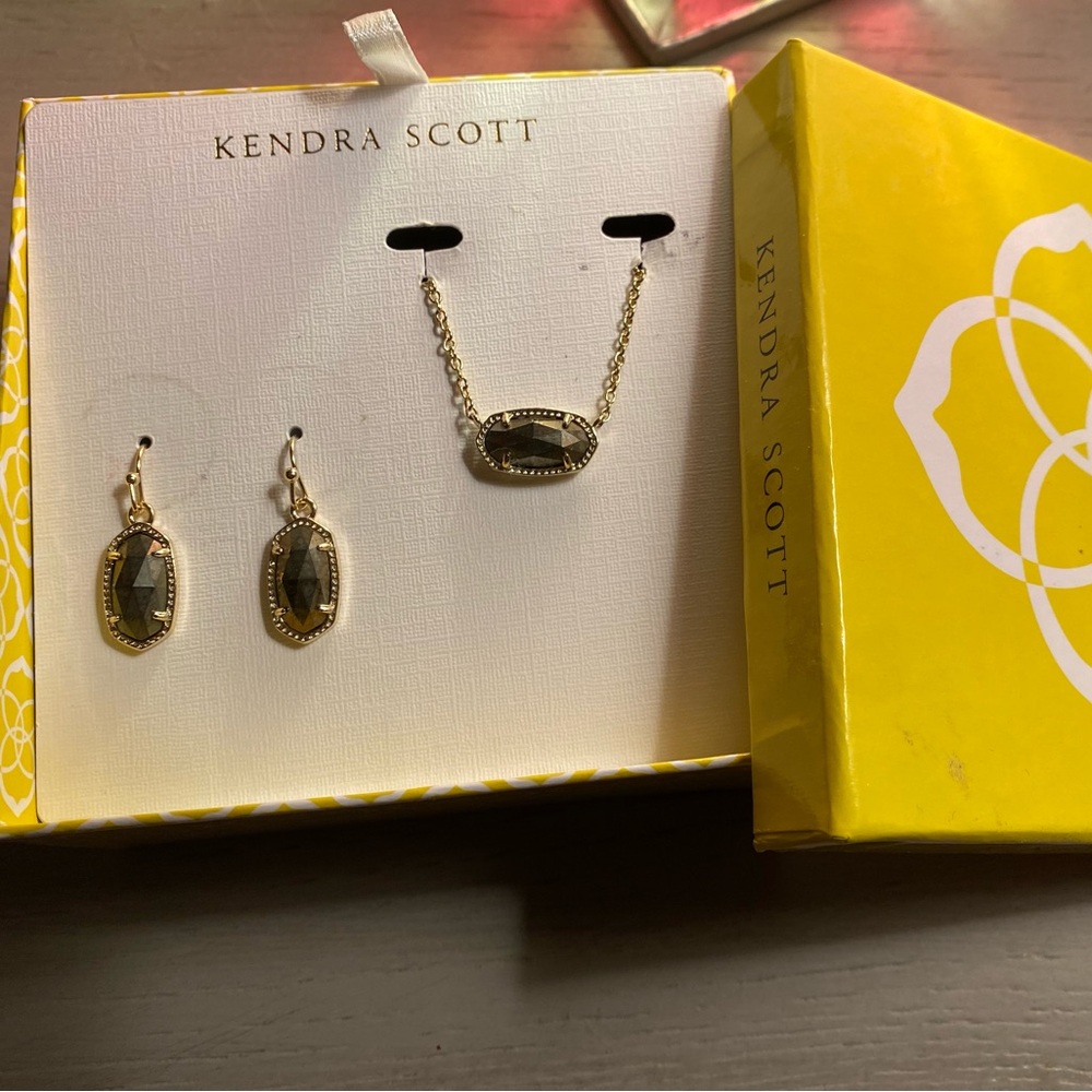 Kendra Scott Necklace and Earring Set